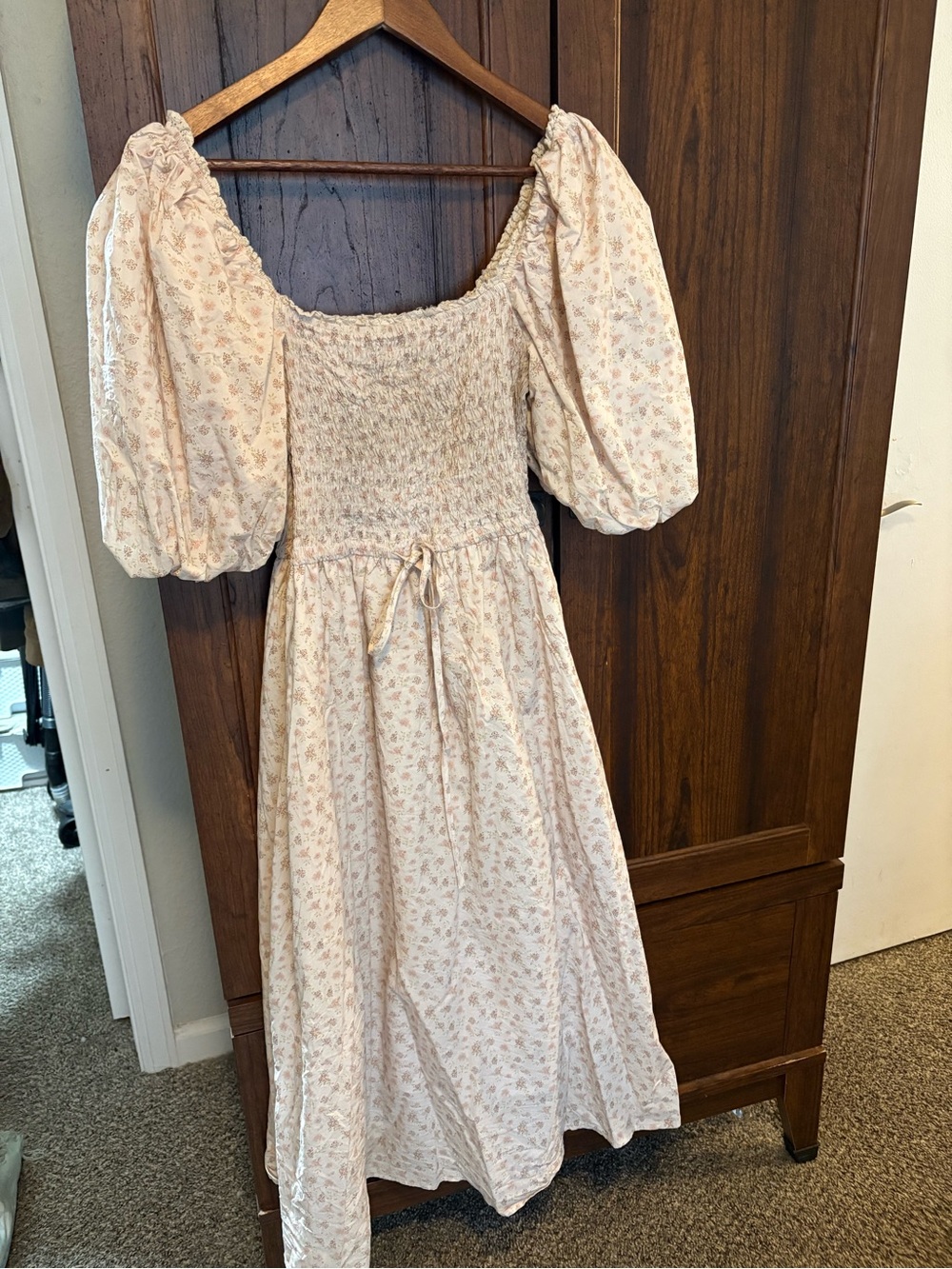 Maeve Puff Sleeve Midi Dress in Cream with Pink Floral - Picture 2 of 2